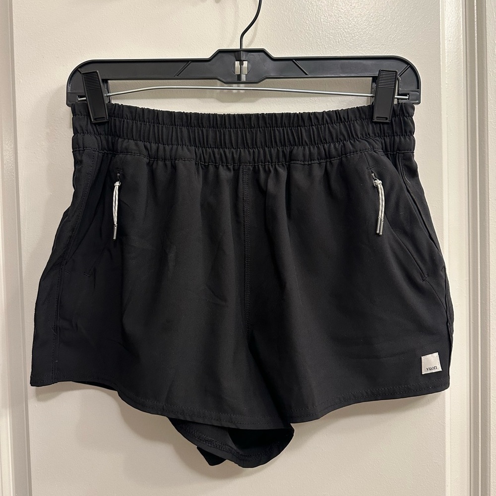 Vuori 4" Shorts